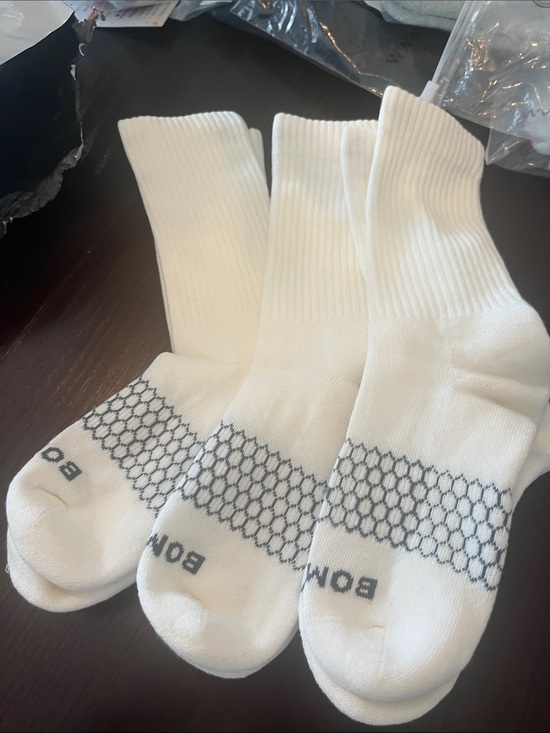 Bombas Accessories - NWOT Bombas White Crew Socks with Gray Honeycomb Accent